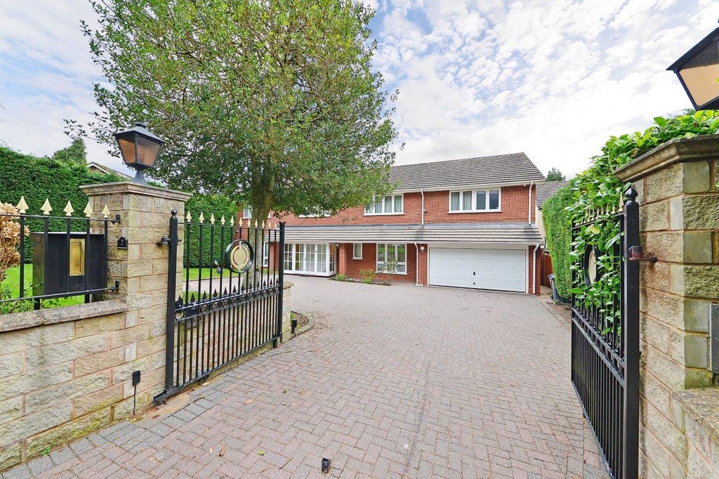 Properties and Houses for Sale in Edgbaston, Birmingham