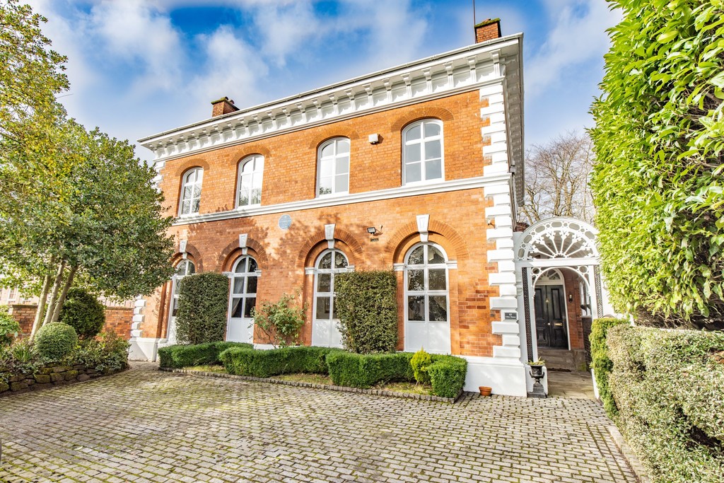 Properties and Houses for Sale in Edgbaston, Birmingham